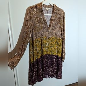 Boutique Flowy Dress.  Size medium Oddy Brand